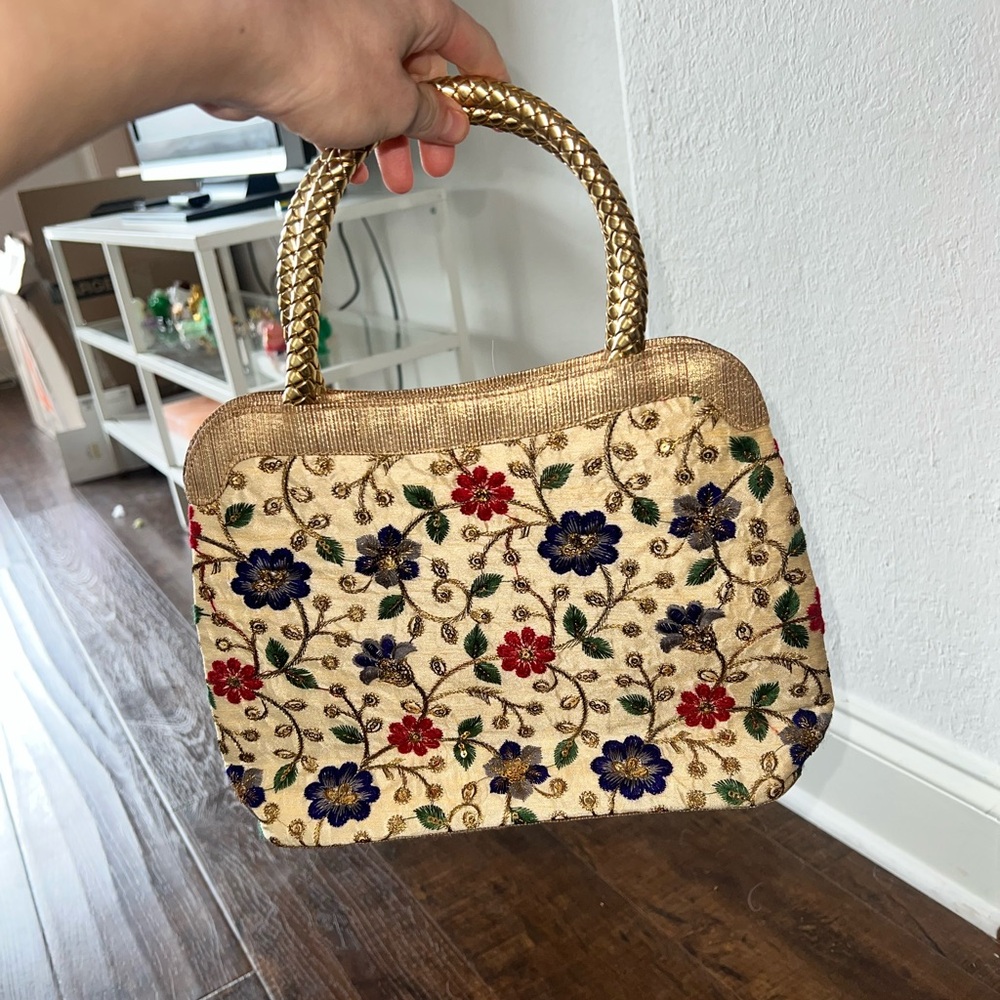 Floral Embroidered Gold Vintage Handbag